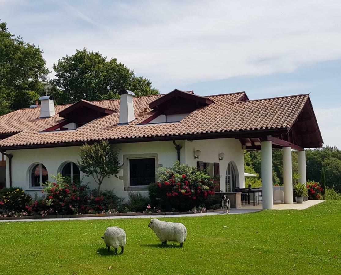Maison D Hotes Lapitxuri Arcangues Bagian luar foto