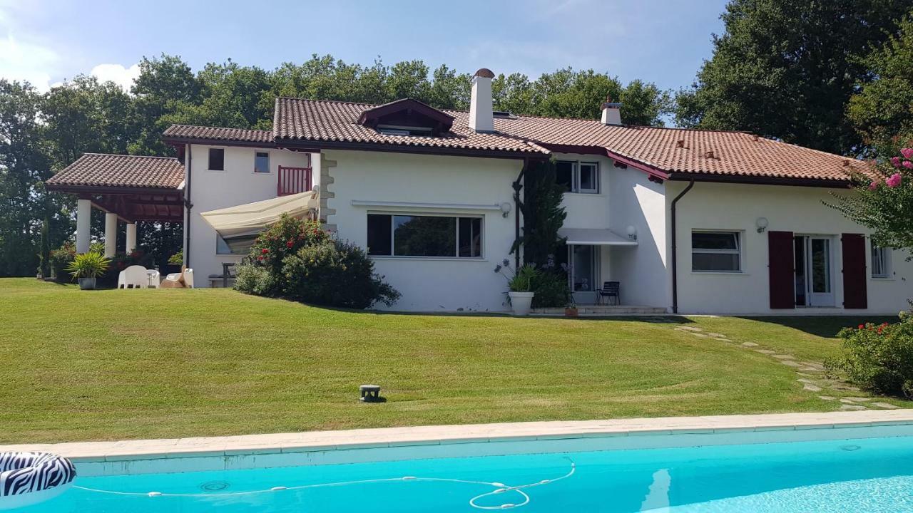 Maison D Hotes Lapitxuri Arcangues Bagian luar foto